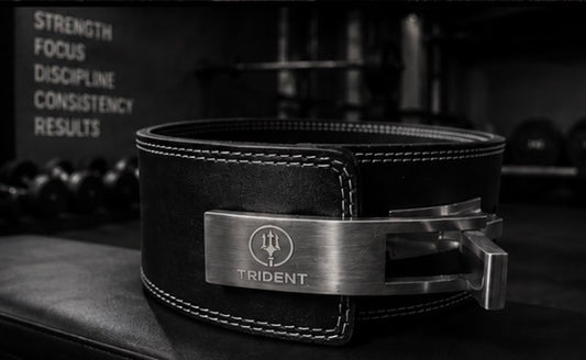 trident-lever-lifting-belt-black-leather-buckle-detail.jpg